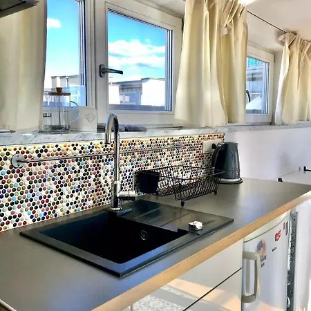 Bezagenta Wilcza8 Minimalist Location Warszawa