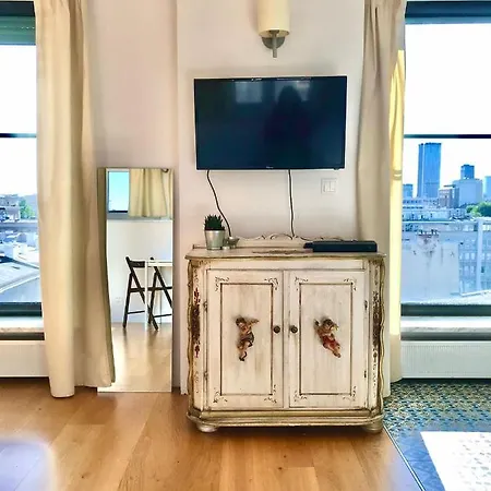 Bezagenta Wilcza8 Minimalist Location * Warszawa